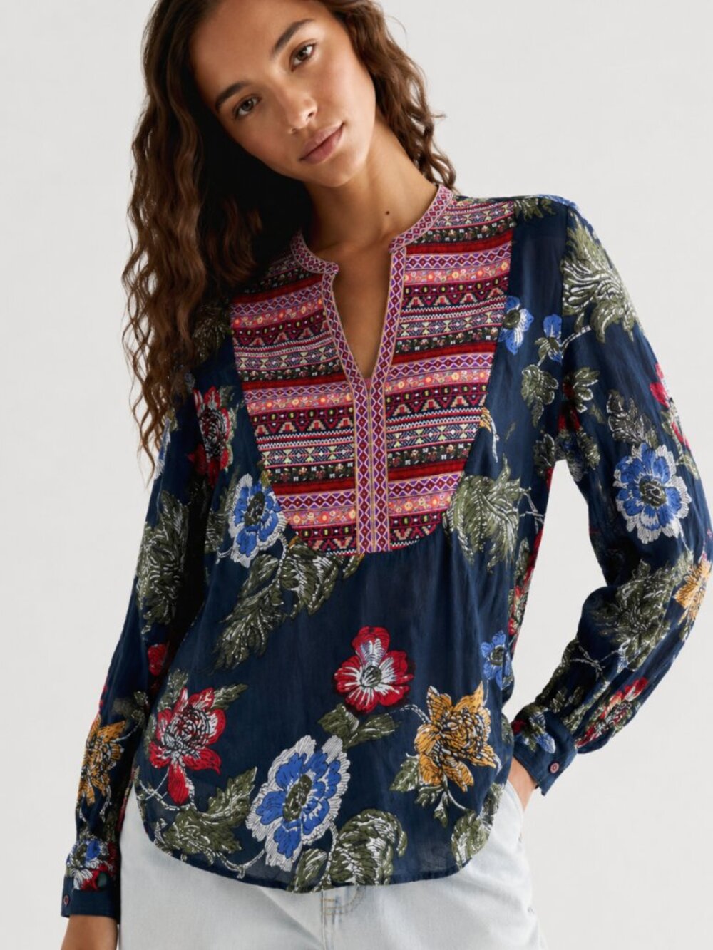 MAGAZINE EMBROIDERED FLORAL SHIRT